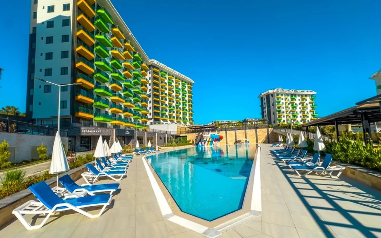 2+1 Apartment in Full Facility Complex in Alanya Avsallar — photo 1