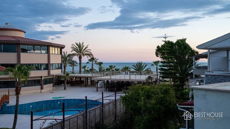 Luxury Furnished 4+1 Sea View Villa in Alanya