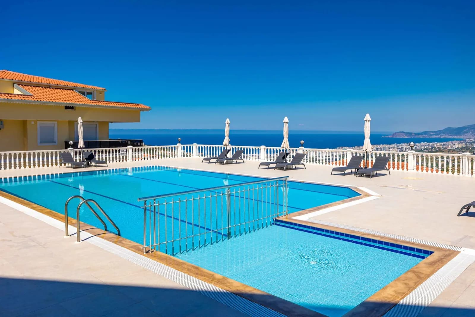 Stunning Sea View 3+1 Duplex Apartment In Kargıcak, Alanya — photo 1