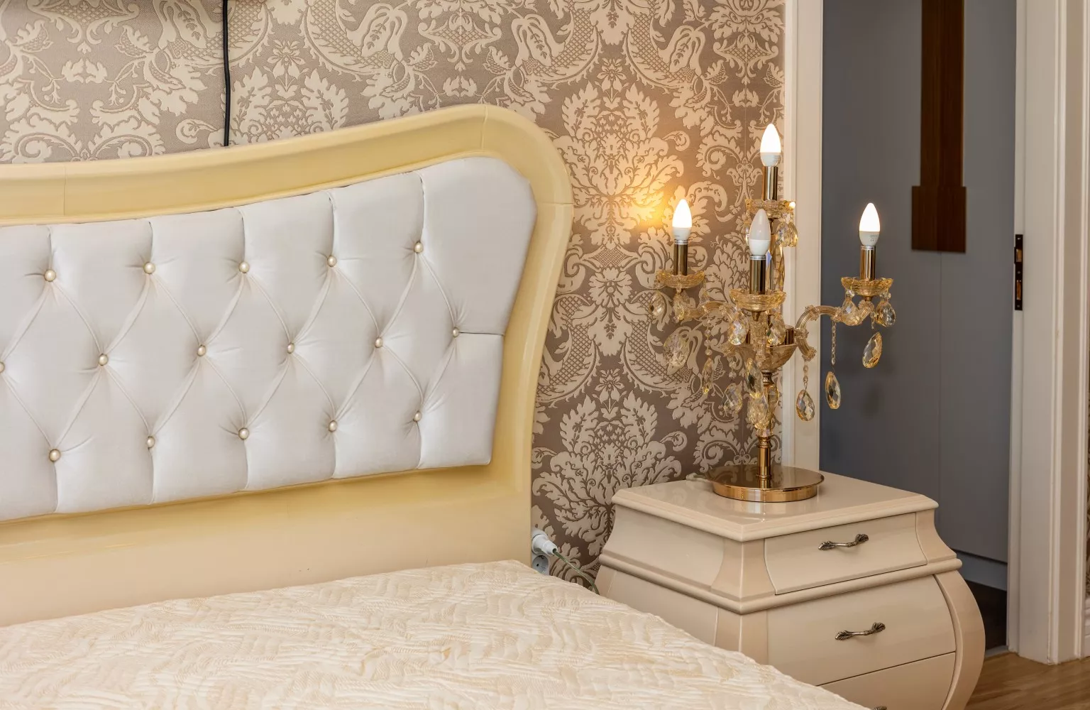 2ac2149a-f5f2-4285-9c32-149e95ff2512