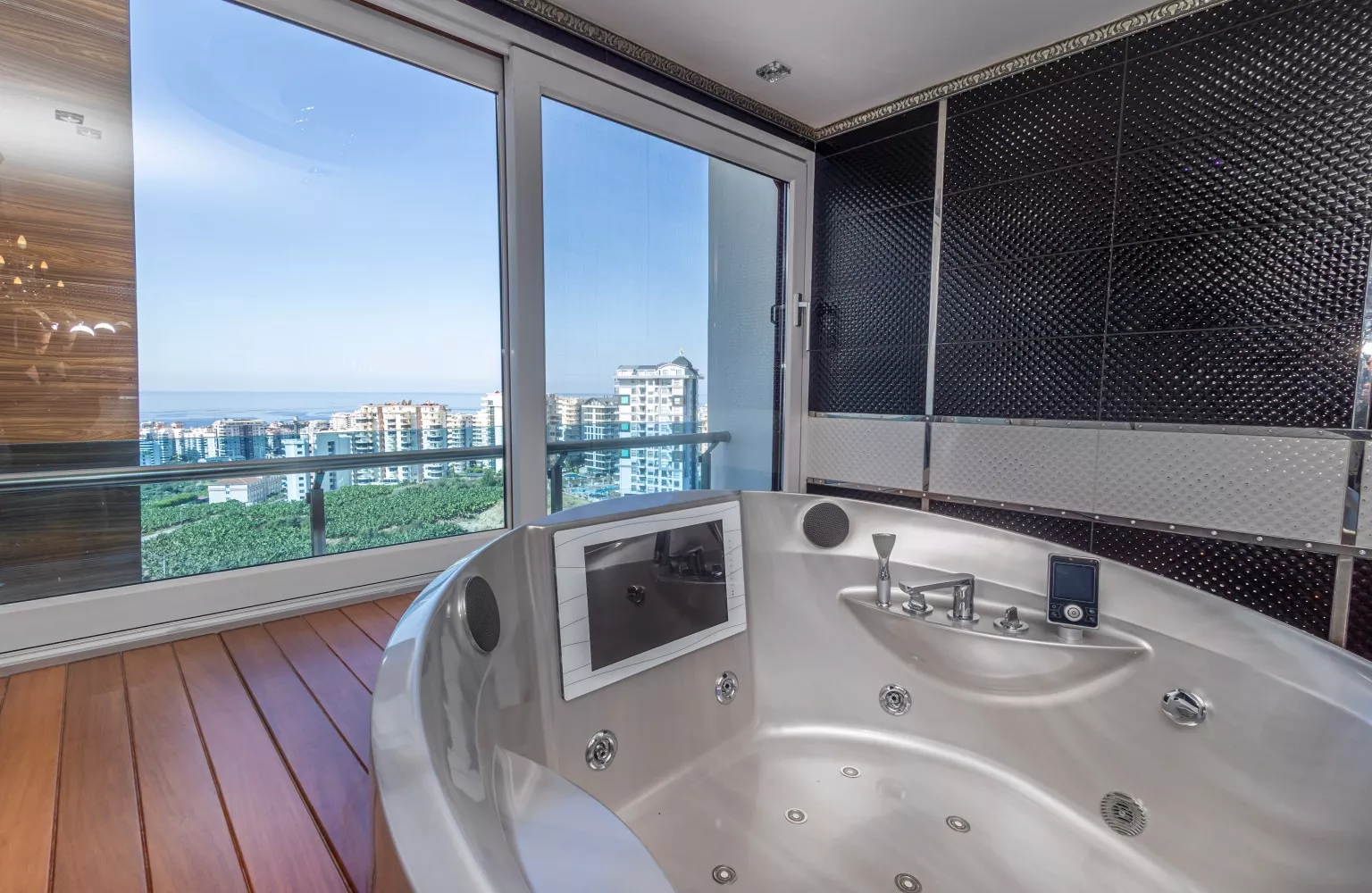 809387cb-4999-46eb-9532-8929bcffd5d3