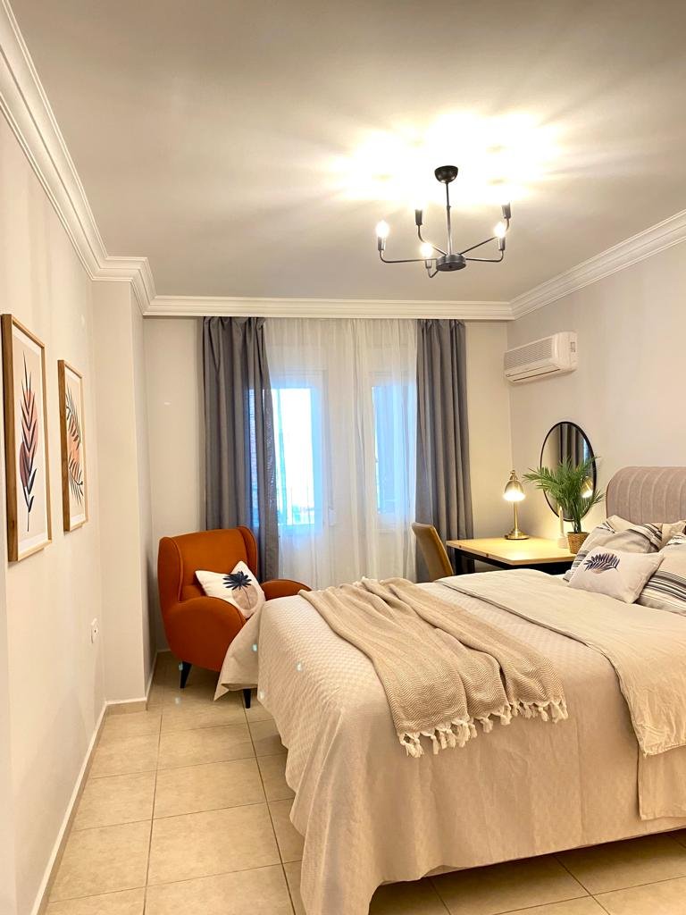 c196906e-df8e-4a63-8577-a204f35ee2f9