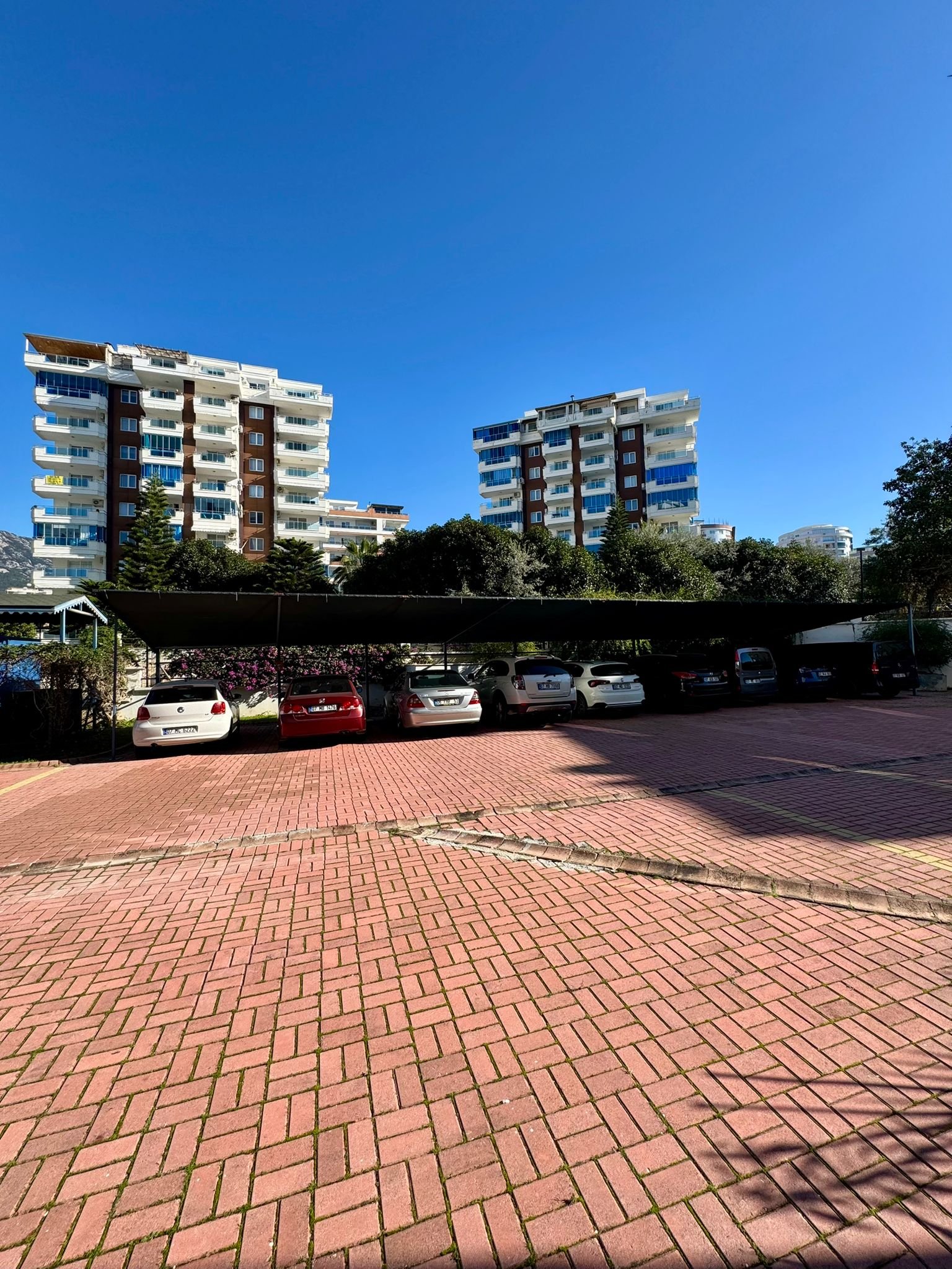 ee2bcbb6-939b-4e00-8309-979a2b3e9685