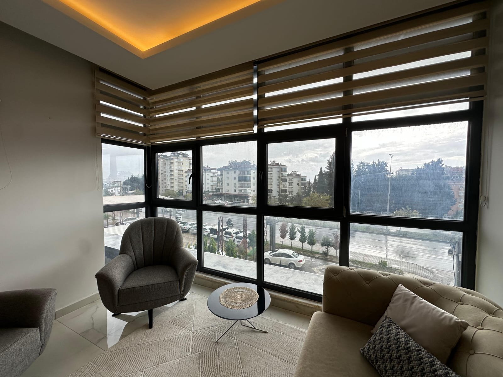 03b2b985-14e4-4b88-82c5-0792699eddc7(1)