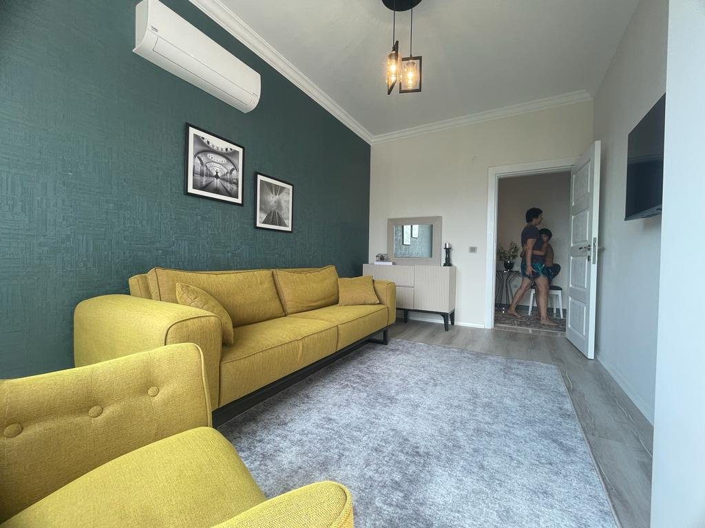 94632798-5da1-465b-82c7-e34566bbfed4