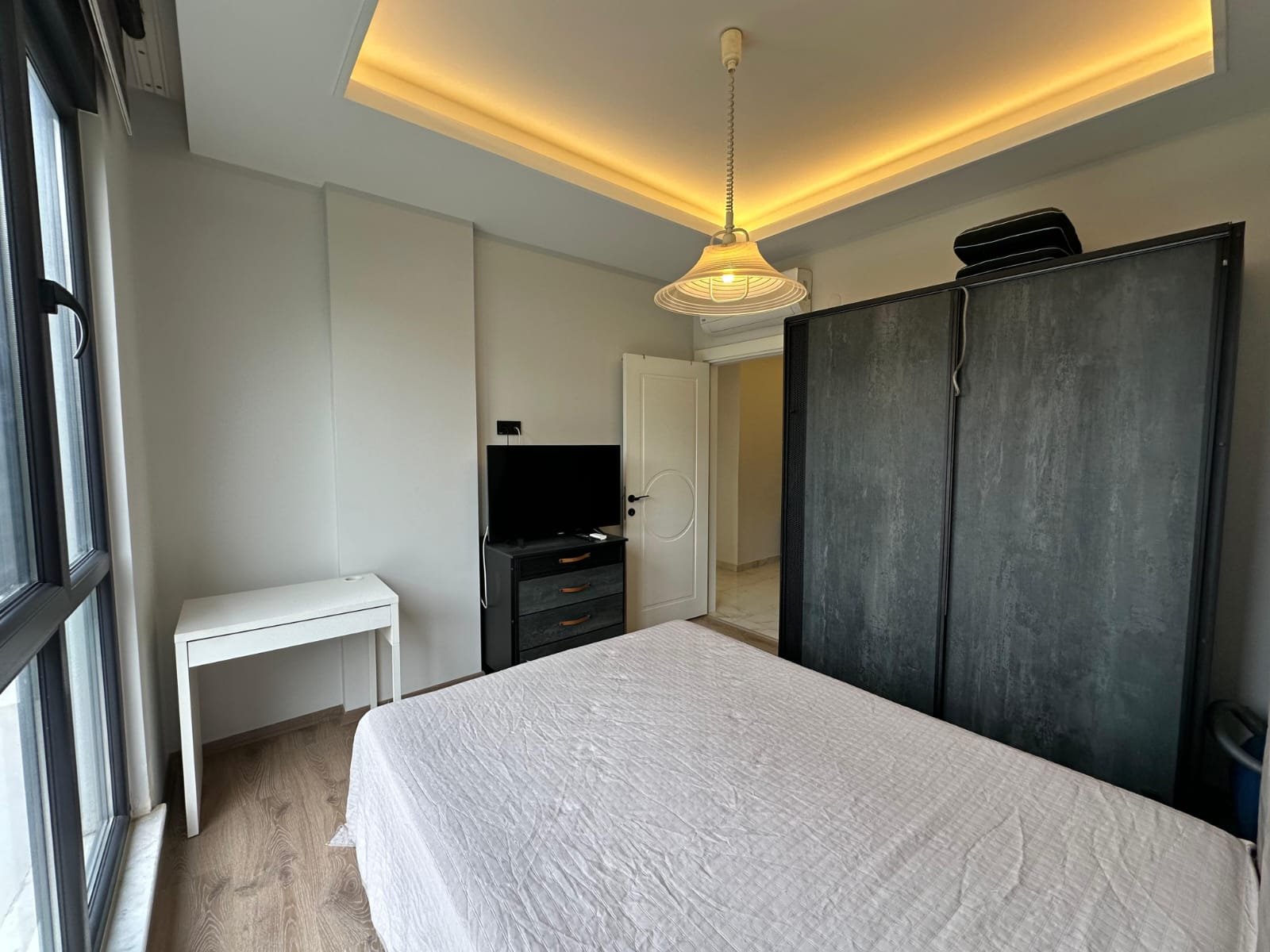 b551338e-b7bf-4e6e-b485-64979c34c583(1)