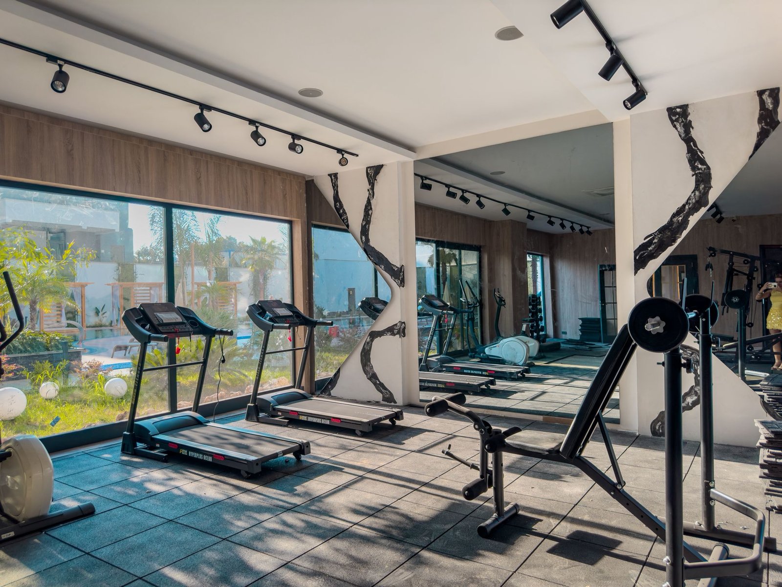 21b7df96-93fa-4885-a362-4d28e97b7e53