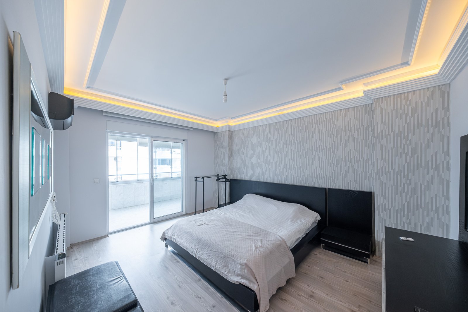 DSCF3571-Enhanced-NR