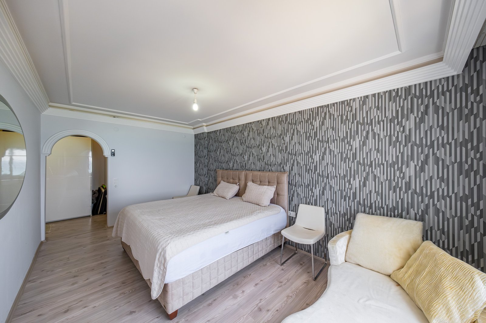 DSCF3604-Enhanced-NR