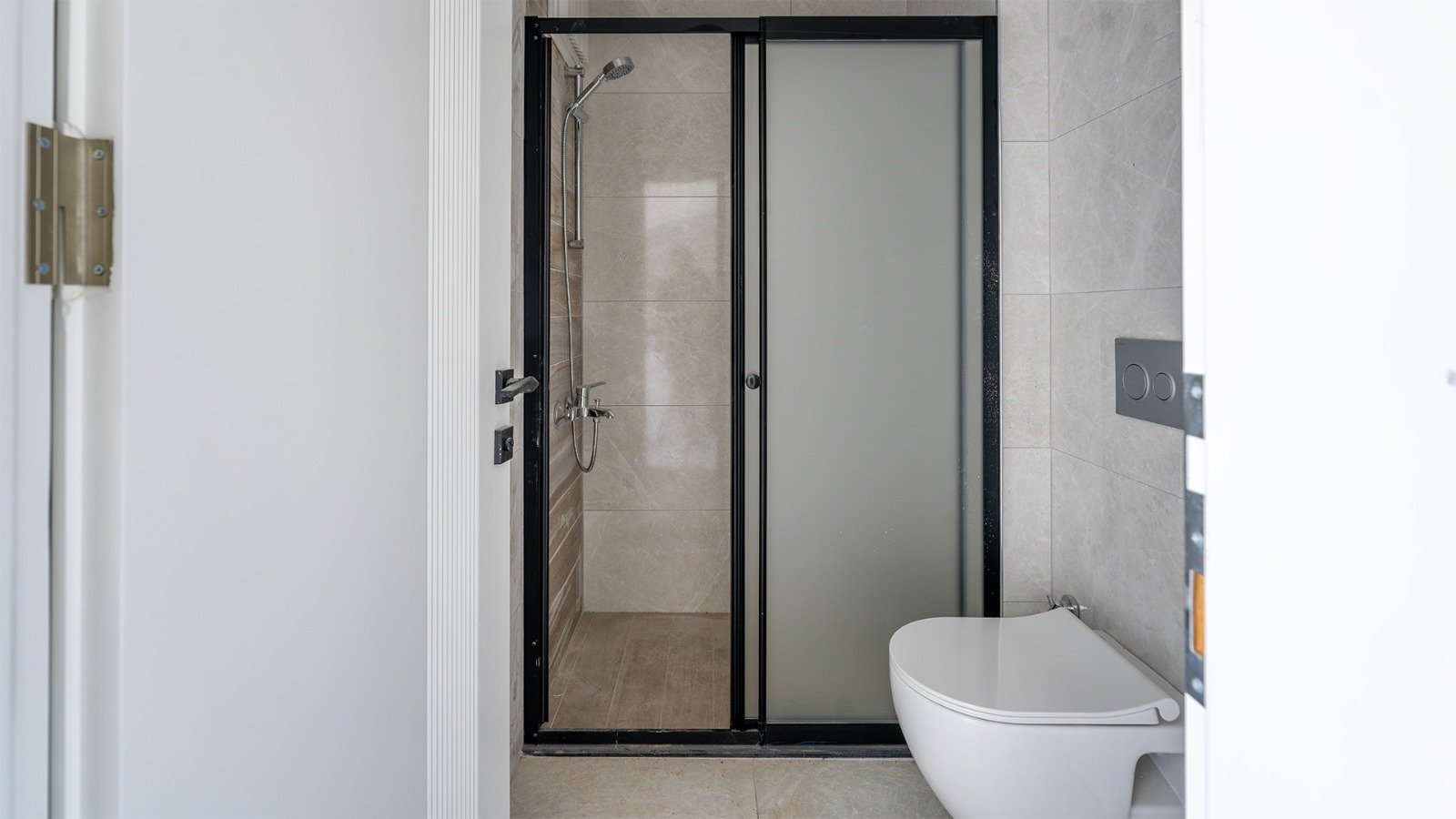 WhatsApp Image 2025-09-15 at 16.08.36