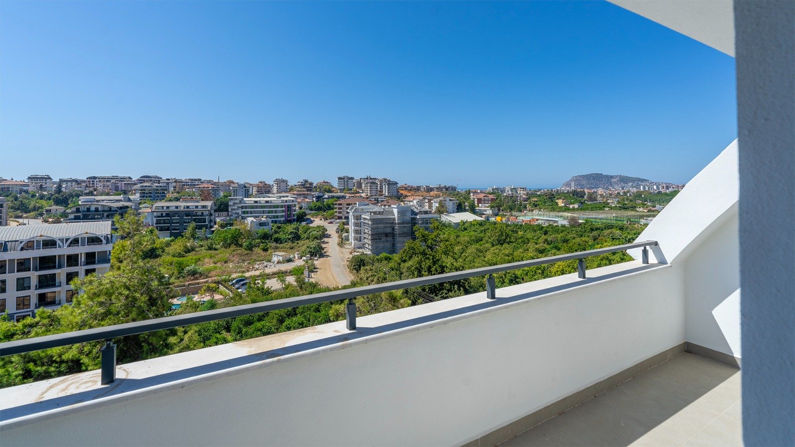 WhatsApp Image 2025-09-15 at 16.08.40 (2)