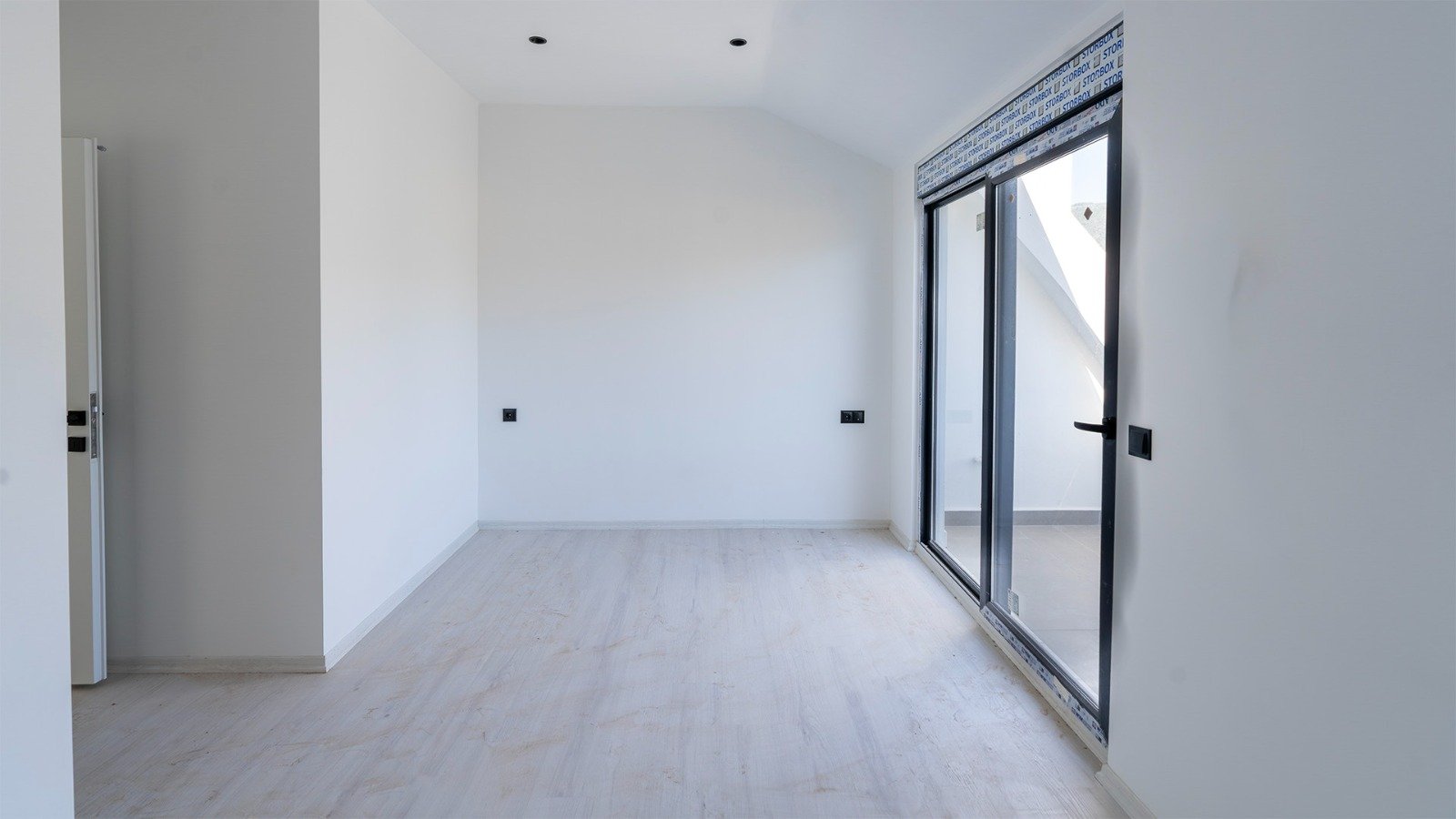 WhatsApp Image 2025-09-15 at 16.08.40 (3)