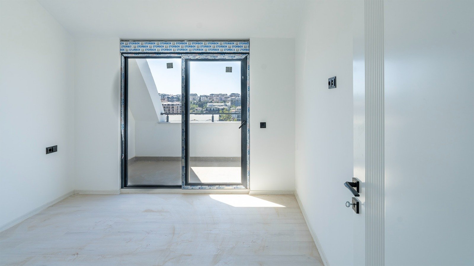 WhatsApp Image 2025-09-15 at 16.08.40