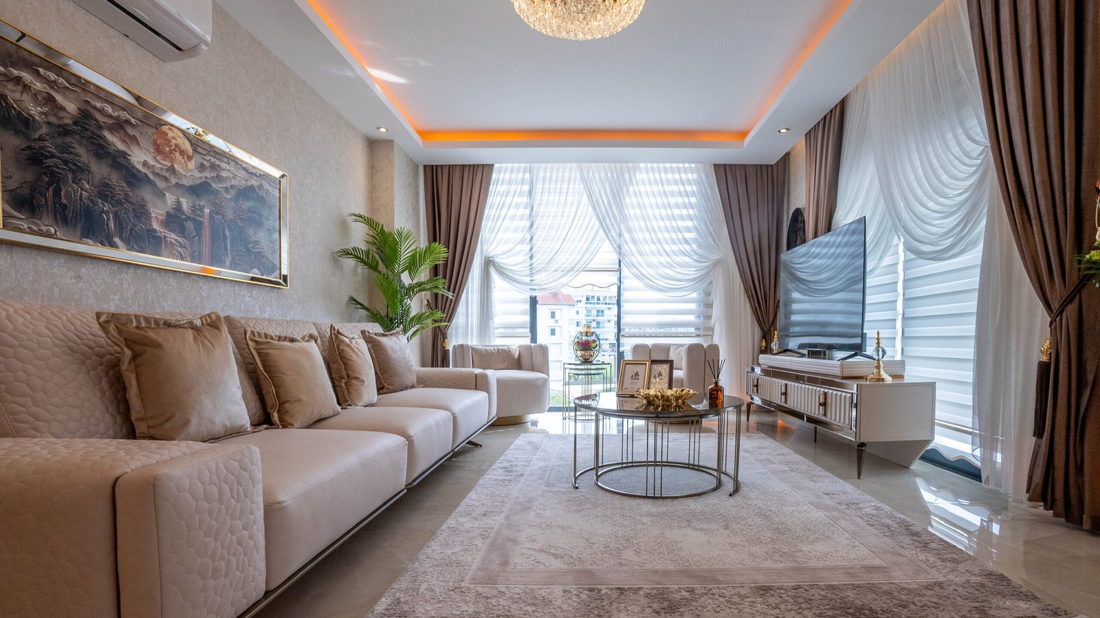 004 – 37 – Showroom Yekta Sungate