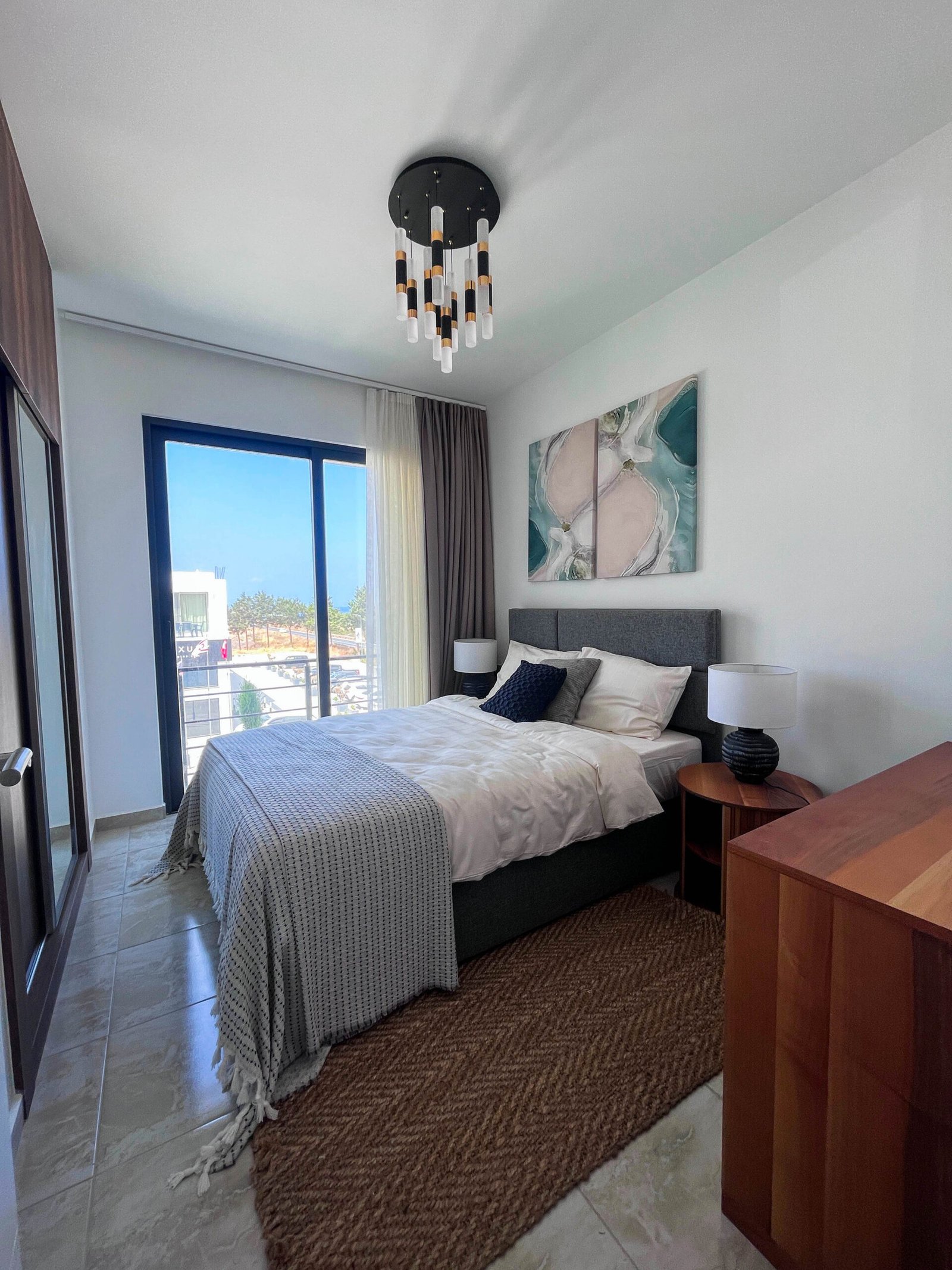 2 bedroom